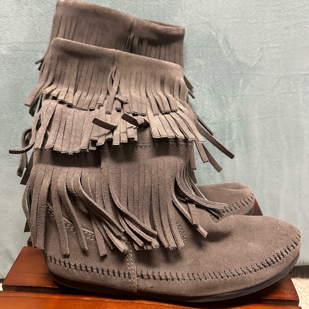 Minnetonka - 3 Layer Fringe Boot - Grey - image 5